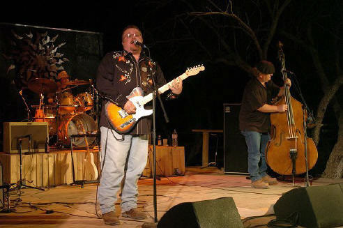 aaSS%20Benefit%20Concert%20Mar.%2004%20137