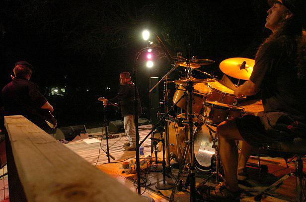 aaSS%20Benefit%20Concert%20Mar.%2004%20142
